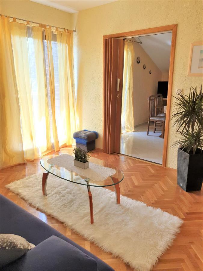 Apartments Angela Kampor Eksteriør bilde